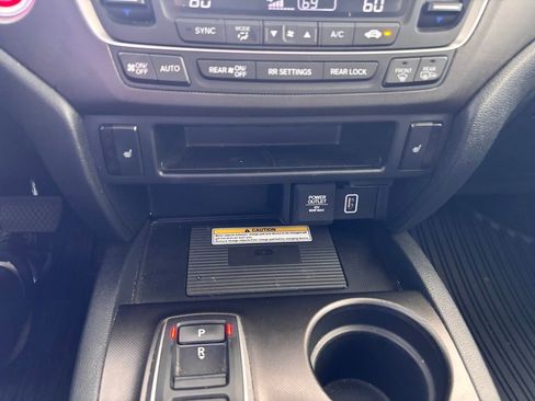 Used 2022 Honda Pilot TrailSport image 21