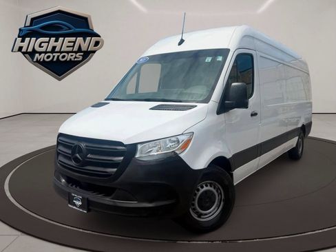 Used 2021 Mercedes-Benz Sprinter 2500 w/ Driver Convenience Package image 2