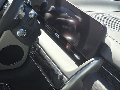 New 2026 Hyundai Ioniq 5 Limited image 10