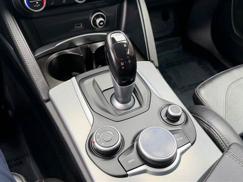 Used 2018 Alfa Romeo Stelvio Ti Sport AWD/4WD image 39