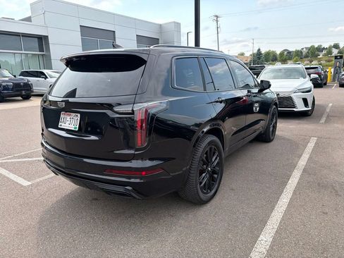 Used 2023 Cadillac XT6 Sport w/ LPO, ONYX Package AWD/4WD image 8