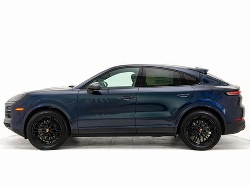 New 2026 Porsche Cayenne Coupe image 2