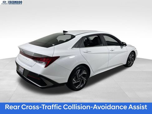 Certified 2025 Hyundai Elantra SEL FWD image 5