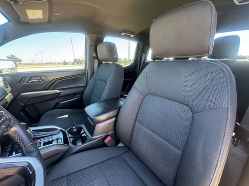 Used 2023 Chevrolet Colorado LT image 22