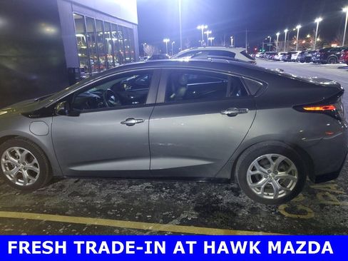 Used 2017 Chevrolet Volt Premier w/ Driver Confidence II Package image 3
