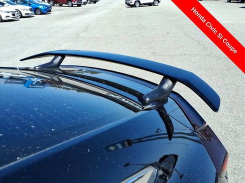 Used 2018 Honda Civic Si image 10