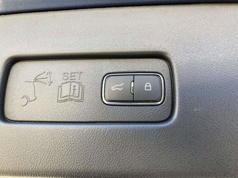 Used 2020 Lincoln Aviator Reserve w/ Equipment Group 202A image 16