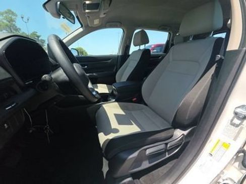 Used 2023 Honda CR-V LX image 8