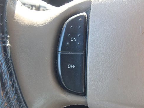 Used 2004 Ford F250 Lariat image 18