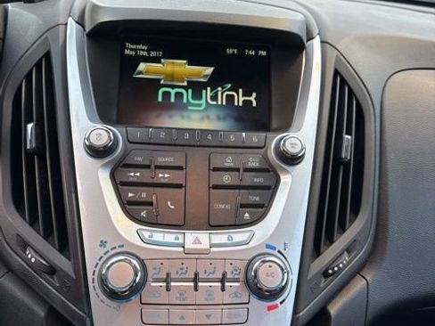 Used 2015 Chevrolet Equinox LT image 6