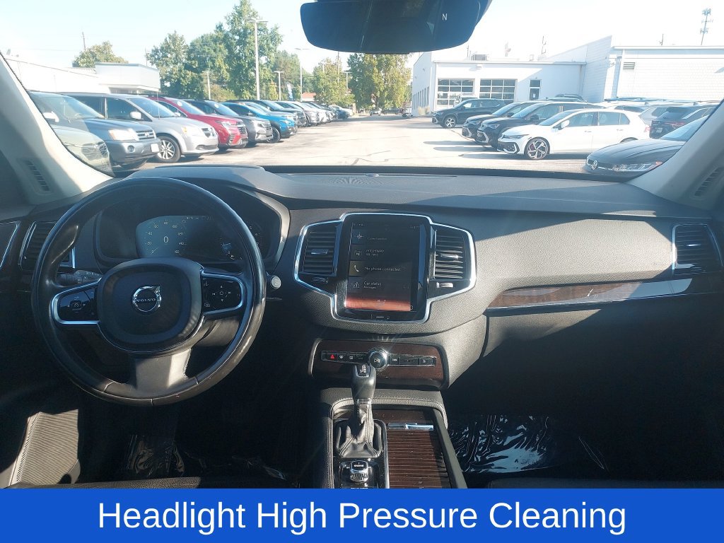 Used 2017 Volvo XC90 T6 Momentum w/ Vision Package AWD/4WD image 9