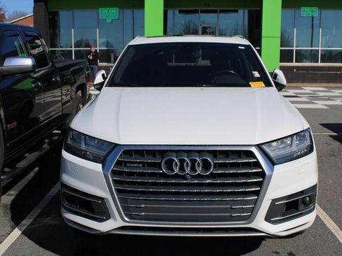 Used 2017 Audi Q7 3.0T Premium Plus image 2
