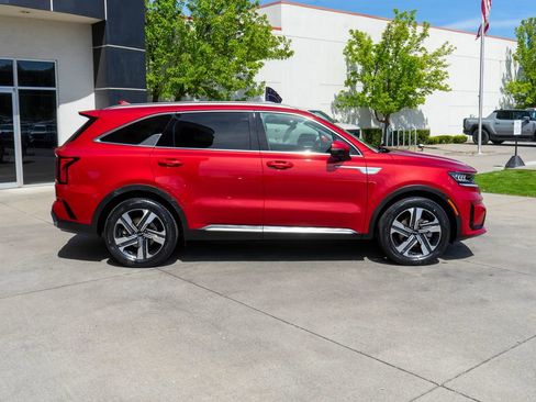 Certified 2023 Kia Sorento EX AWD/4WD image 8