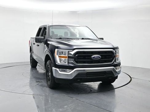 Certified 2021 Ford F150 XLT image 4