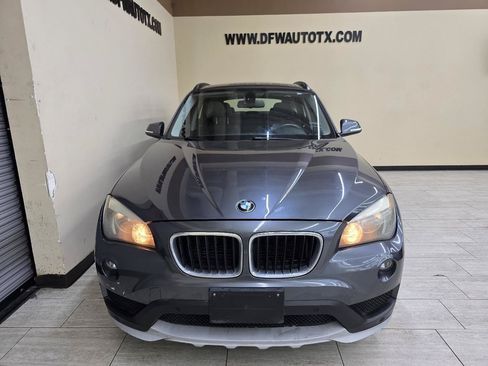 Used 2015 BMW X1 sDrive28i RWD image 3