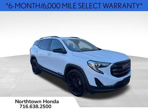 Used 2021 GMC Terrain SLE w/ Driver Convenience Package image 2