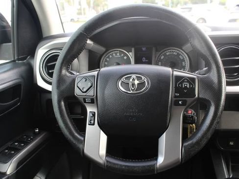 Used 2016 Toyota Tacoma SR5 w/ SR5 Appearance Package (SN) RWD image 43