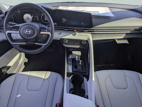 New 2026 Hyundai Elantra Limited image 15
