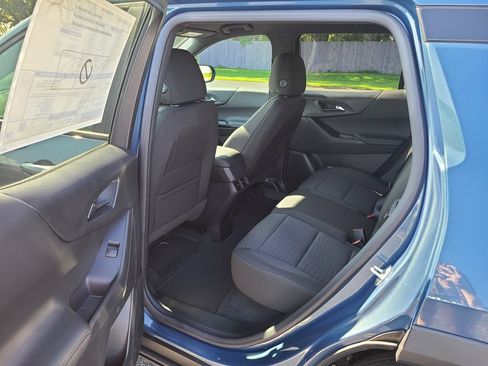 New 2027 Chevrolet Equinox LT FWD image 18