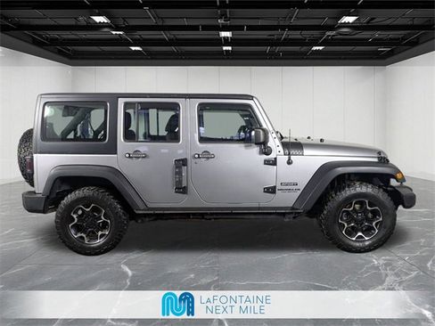 Used 2017 Jeep Wrangler Unlimited Sport w/ Connectivity Group image 6