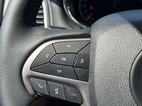 Used 2018 Jeep Grand Cherokee Limited AWD/4WD image 21