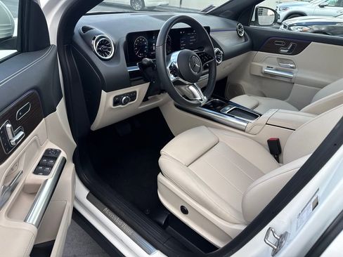 Used 2026 Mercedes-Benz GLA 250 image 8
