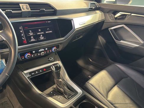 Used 2019 Audi Q3 2.0T Premium image 24