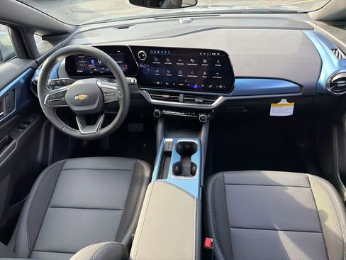 New 2026 Chevrolet Equinox EV LT image 26