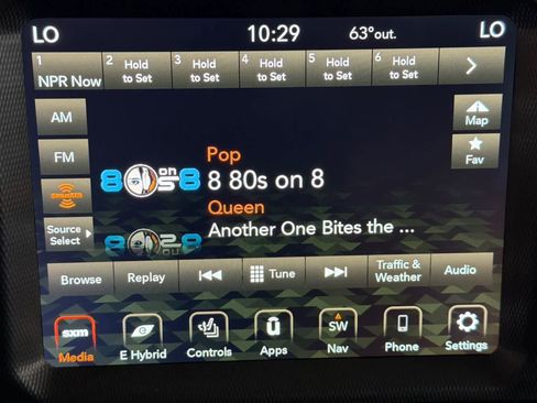 Used 2021 Jeep Wrangler Unlimited Sahara w/ Cold Weather Group AWD/4WD image 18