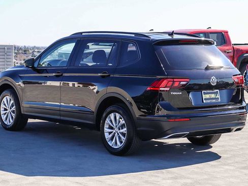 Used 2020 Volkswagen Tiguan S image 6