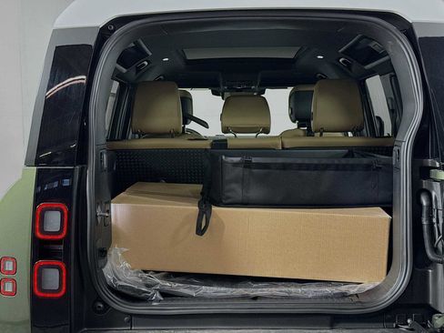 New 2026 Land Rover Defender 110 X-Dynamic SE AWD/4WD image 26