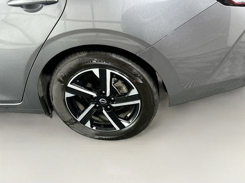 Used 2025 Nissan Sentra SV FWD image 11