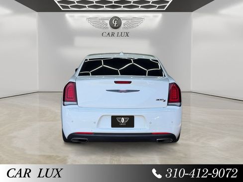 Used 2022 Chrysler 300 S RWD image 4