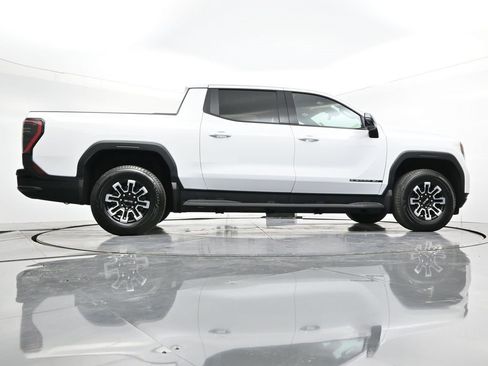 New 2026 GMC Sierra EV Elevation w/ Premium Package image 31