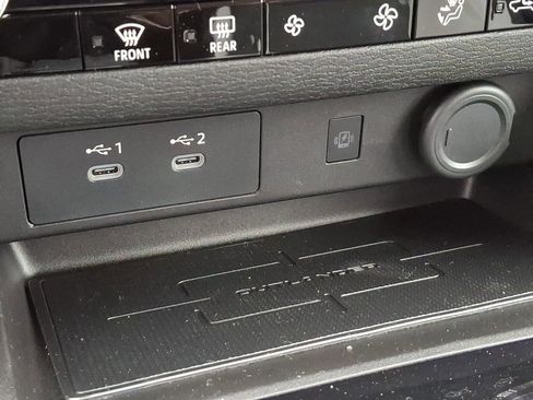 New 2025 Mitsubishi Outlander SE image 22