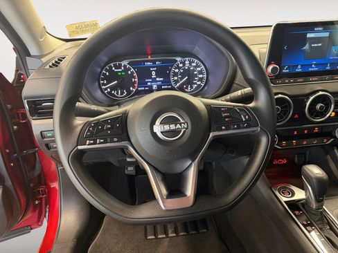 Used 2025 Nissan Sentra SV FWD image 14