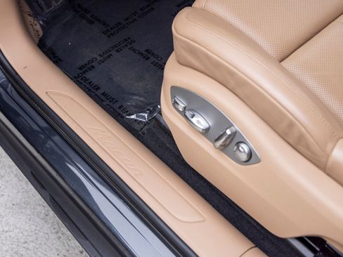 Certified 2023 Porsche Macan AWD/4WD image 29