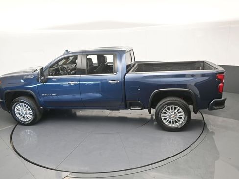 Used 2022 Chevrolet Silverado 2500 High Country w/ Z71 Off-Road Package AWD/4WD image 64