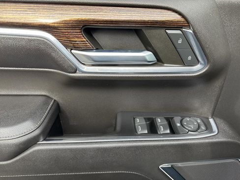 Used 2023 GMC Sierra 1500 Elevation image 17