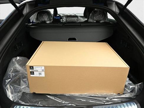 New 2026 Mercedes-Benz GLC 300 4MATIC image 23