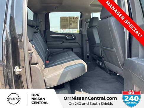 Used 2024 GMC Sierra 1500 SLT image 13