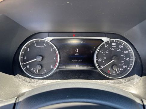 Used 2024 Nissan Sentra SR FWD image 16