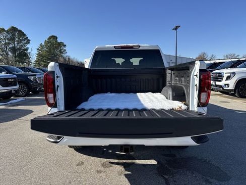 New 2026 GMC Sierra 1500 Elevation image 23