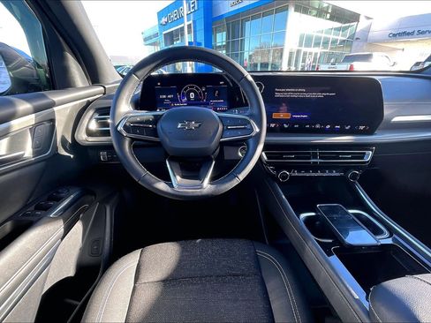 Used 2024 Chevrolet Traverse LS w/ Midnight/Sport Edition image 5