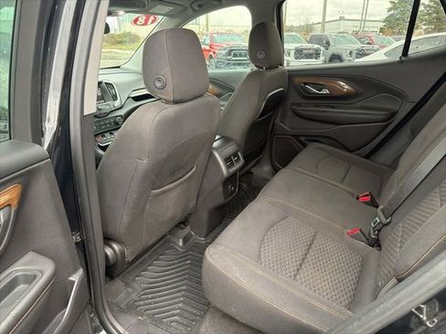 Used 2018 GMC Terrain SLE image 15