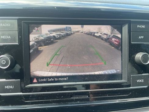 Used 2023 Volkswagen Taos S image 13