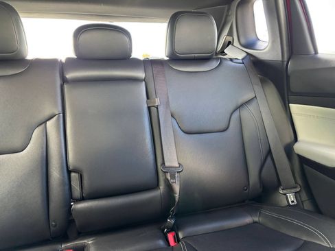 Used 2025 Jeep Compass Limited AWD/4WD image 38