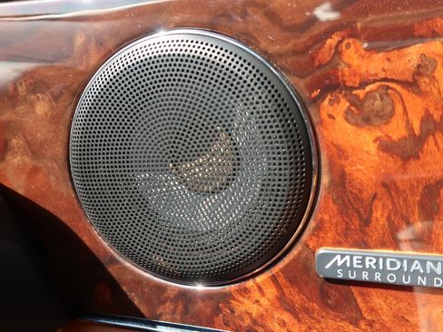 Used 2017 Jaguar XJ L Portfolio image 41