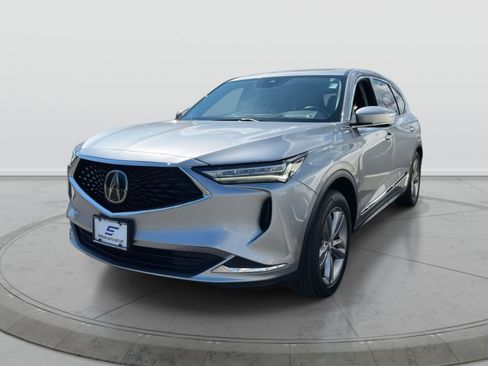 Used 2023 Acura MDX SH-AWD image 3