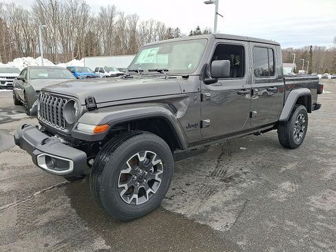 New 2026 Jeep Gladiator Sport AWD/4WD image 2